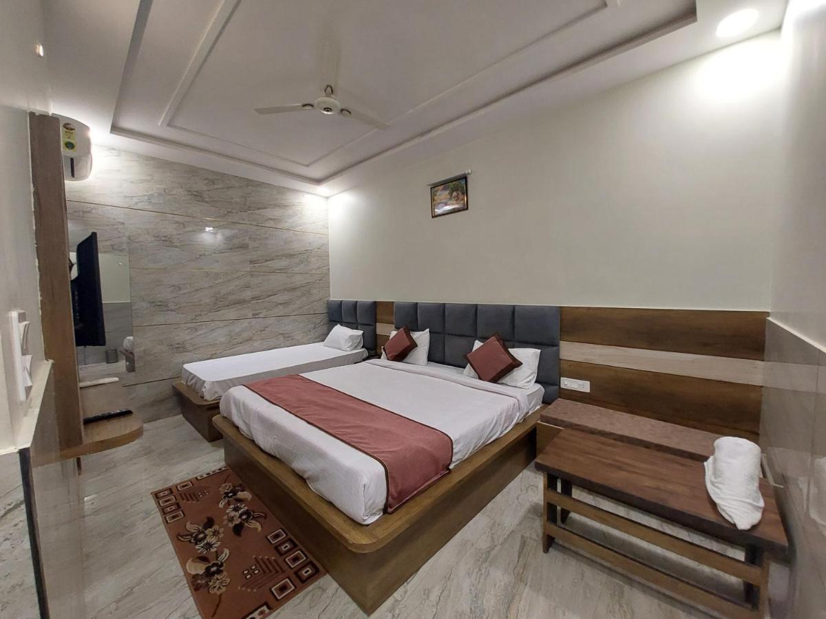 Taj Nice Point Manage By Taj Sunrise Group Agra  Exterior photo
