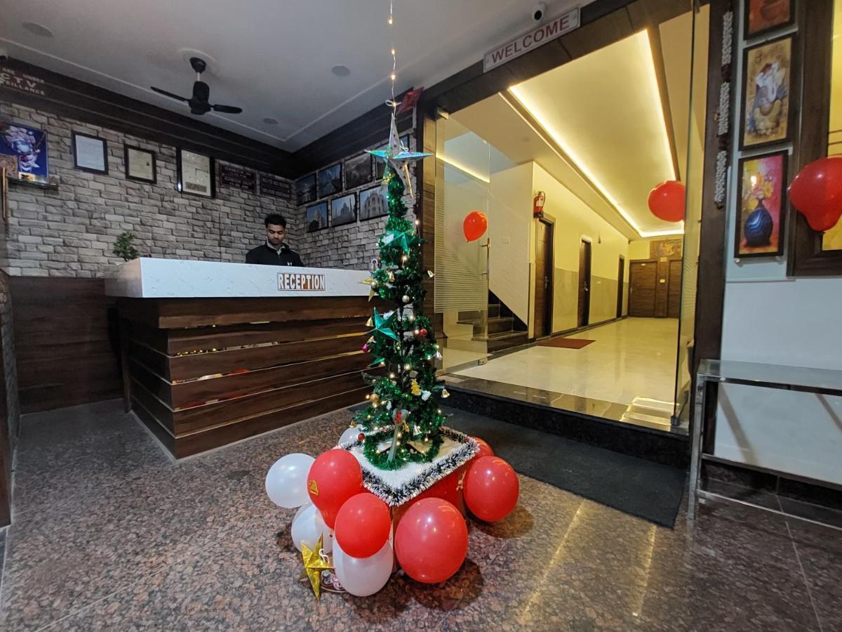 Taj Nice Point Manage By Taj Sunrise Group Agra  Exterior photo