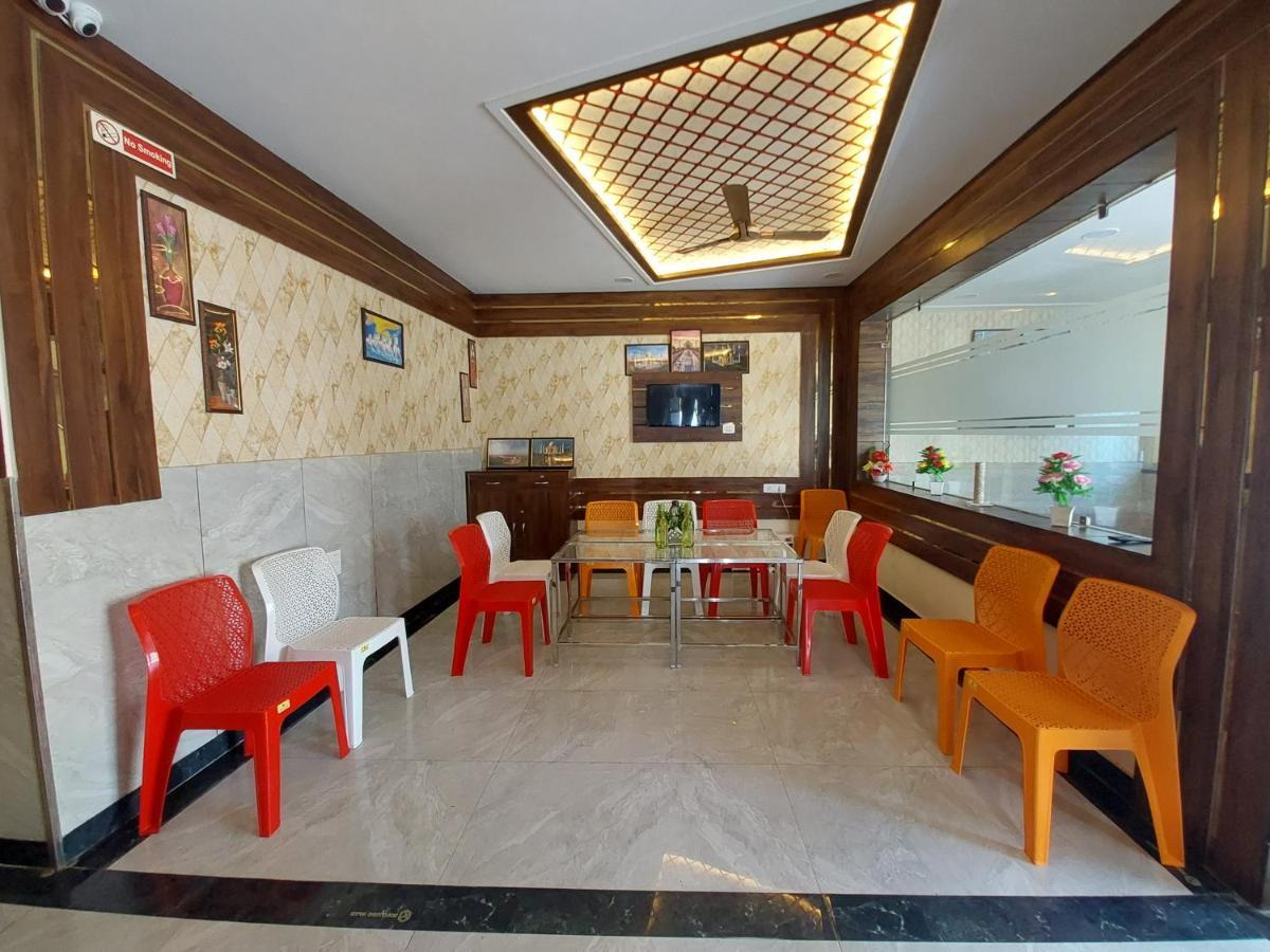 Taj Nice Point Manage By Taj Sunrise Group Agra  Exterior photo