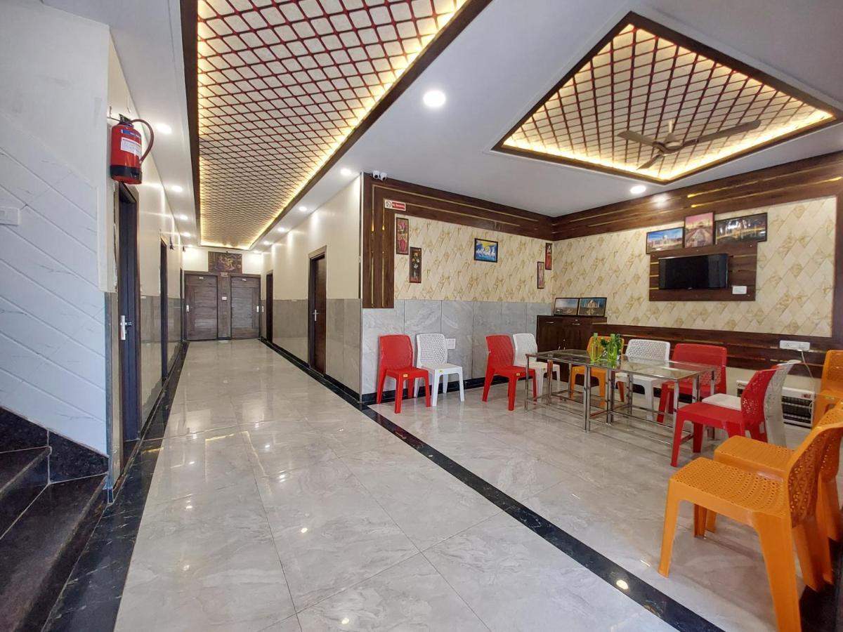 Taj Nice Point Manage By Taj Sunrise Group Agra  Exterior photo