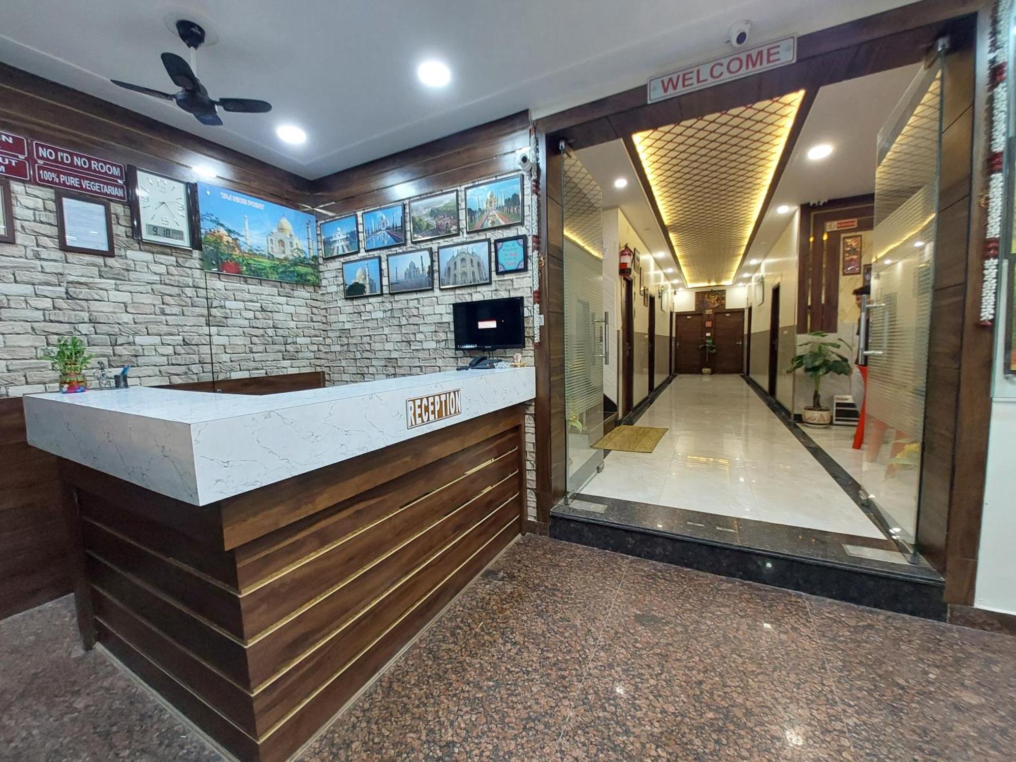 Taj Nice Point Manage By Taj Sunrise Group Agra  Exterior photo